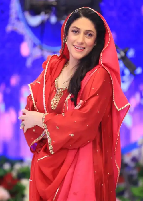 Namak Haram Drama Cast Salma Asim 